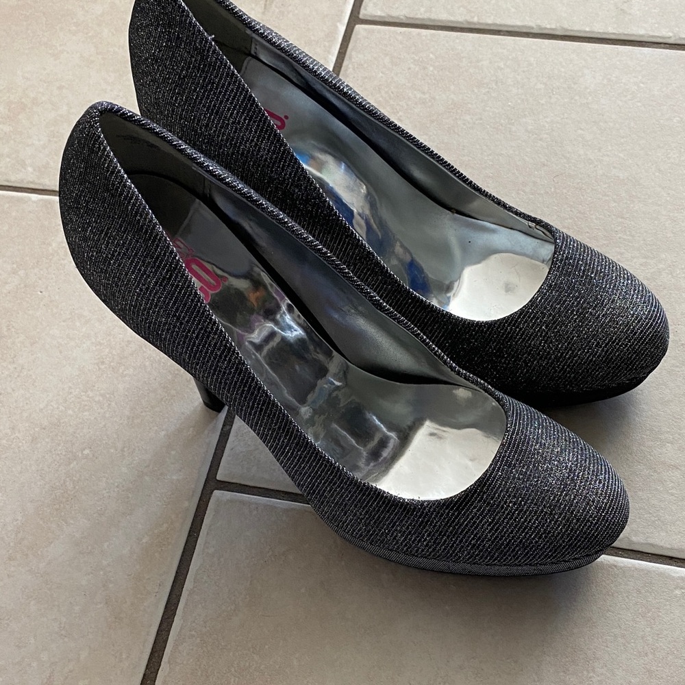 Elegant silver and black Glitter Heels
